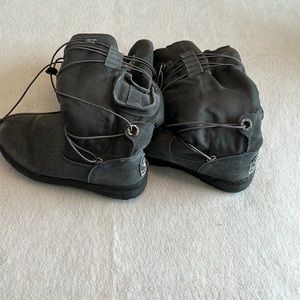 Bearpaw heavy winter boots